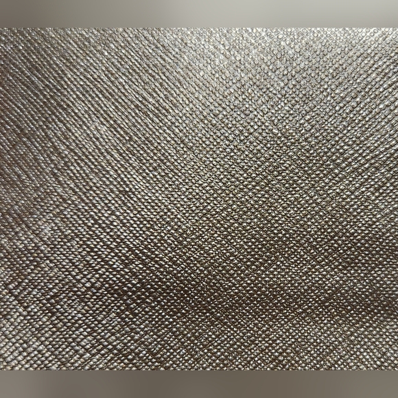 MICHAEL KORS Metallic Gold Saffiano Leather Wallet EUC - Picture 11 of 13